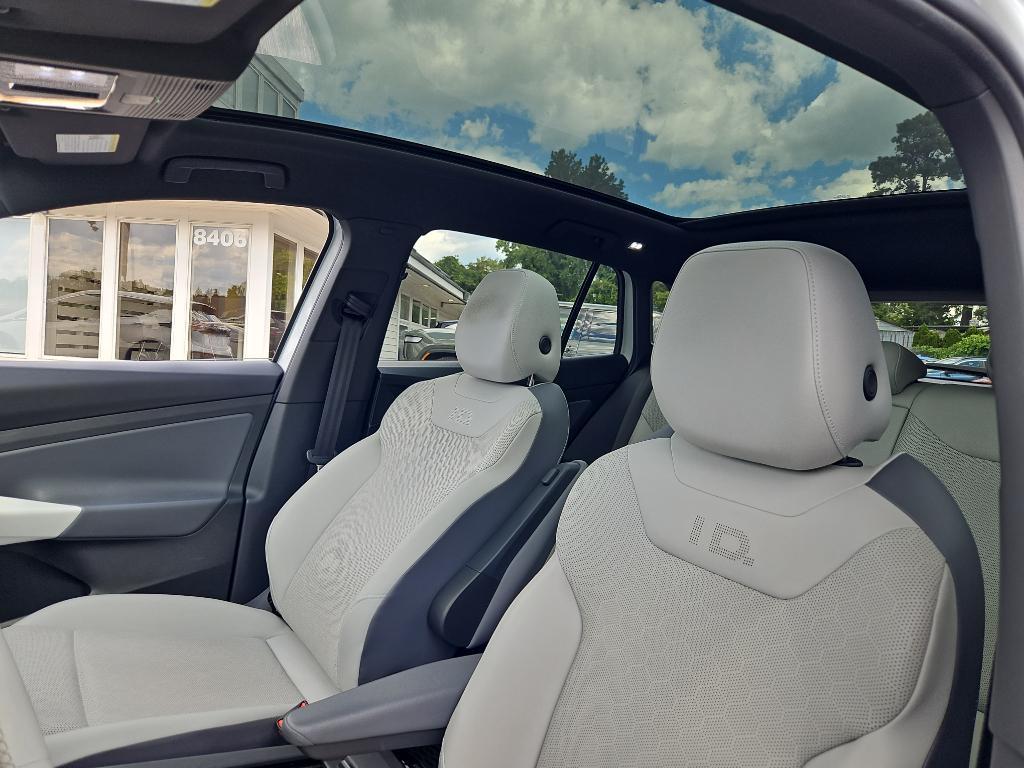 used 2021 Volkswagen ID.4 car, priced at $20,300