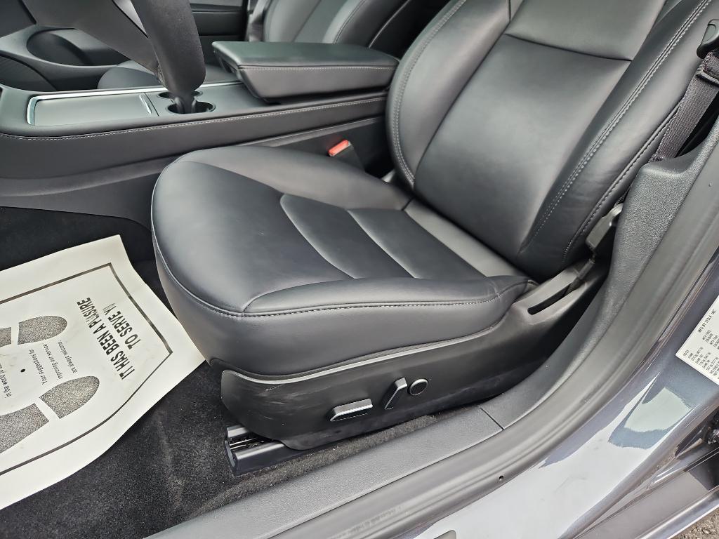 used 2023 Tesla Model 3 car, priced at $31,998