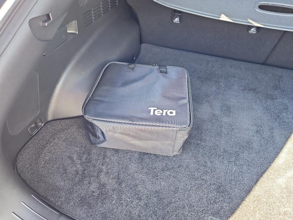 used 2024 Kia EV6 car, priced at $28,699