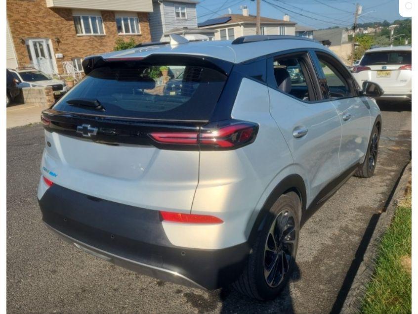 used 2022 Chevrolet Bolt EUV car, priced at $21,453