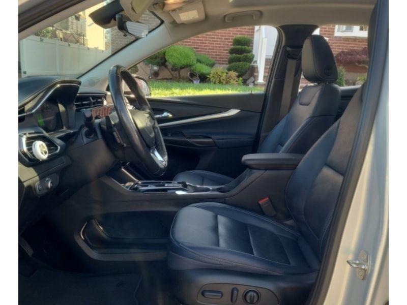 used 2022 Chevrolet Bolt EUV car, priced at $21,453