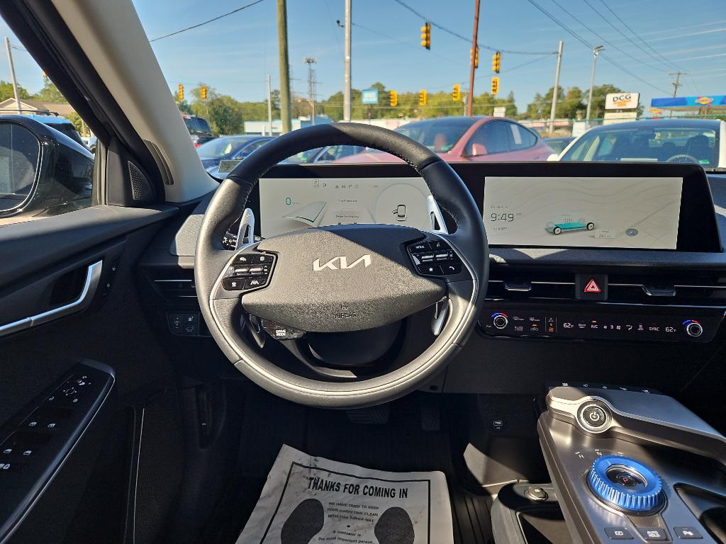 used 2022 Kia EV6 car, priced at $26,998