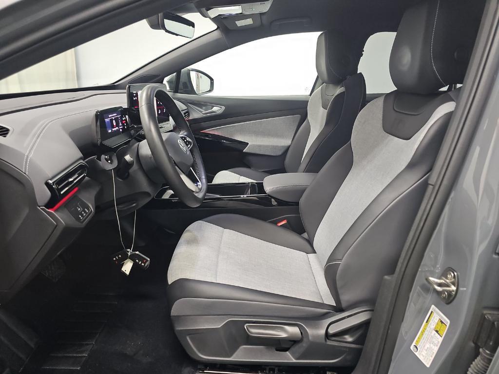 used 2023 Volkswagen ID.4 car, priced at $22,998