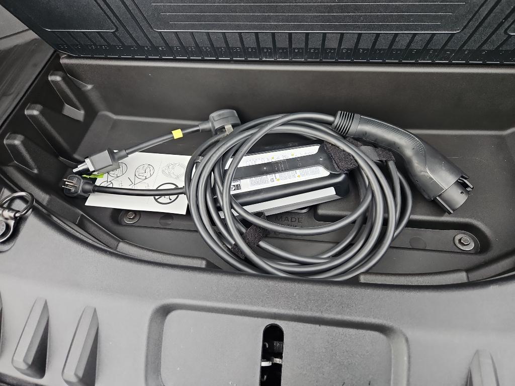 used 2023 Ford F-150 Lightning car, priced at $51,998