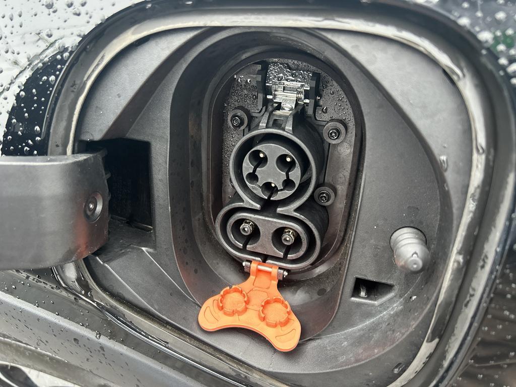 used 2022 Chevrolet Bolt EUV car, priced at $18,998