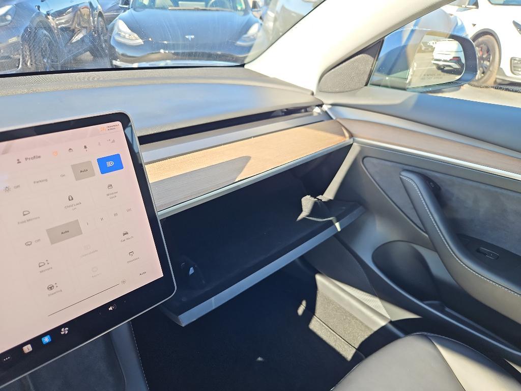 used 2021 Tesla Model 3 car, priced at $27,998