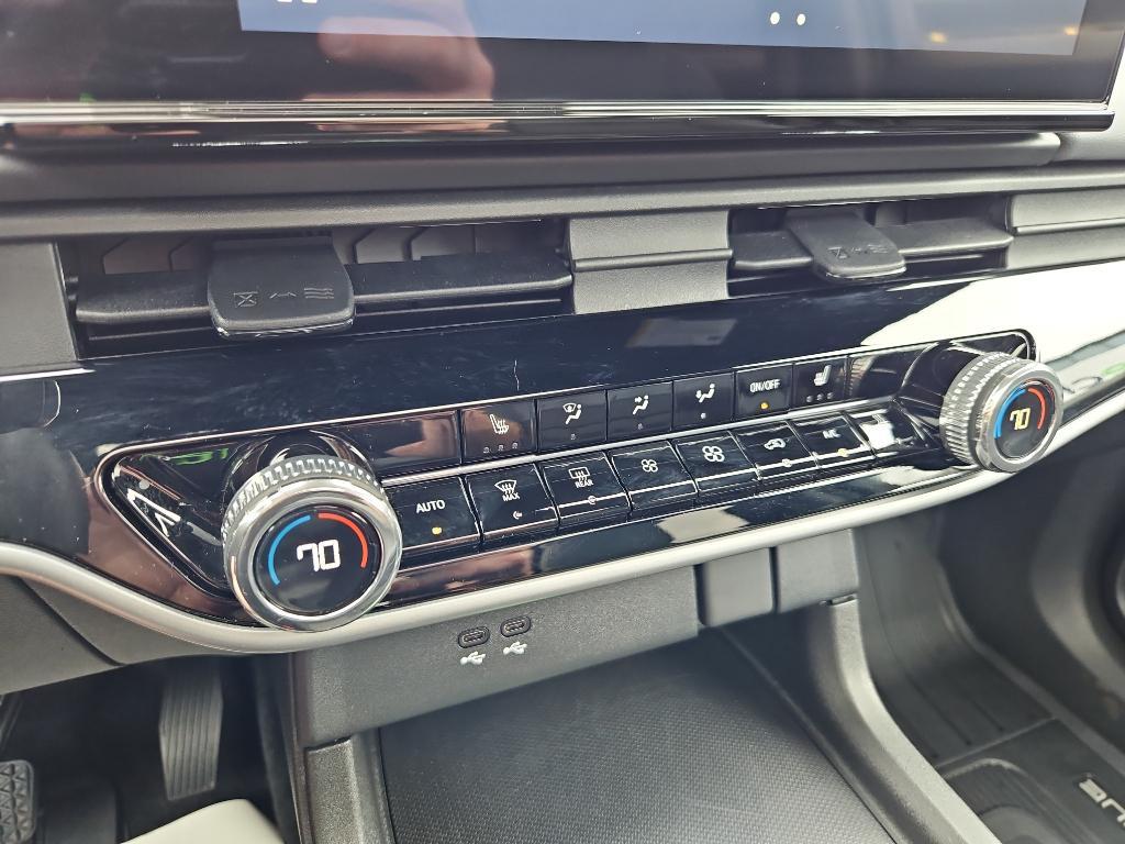 used 2024 Honda Prologue car, priced at $30,998