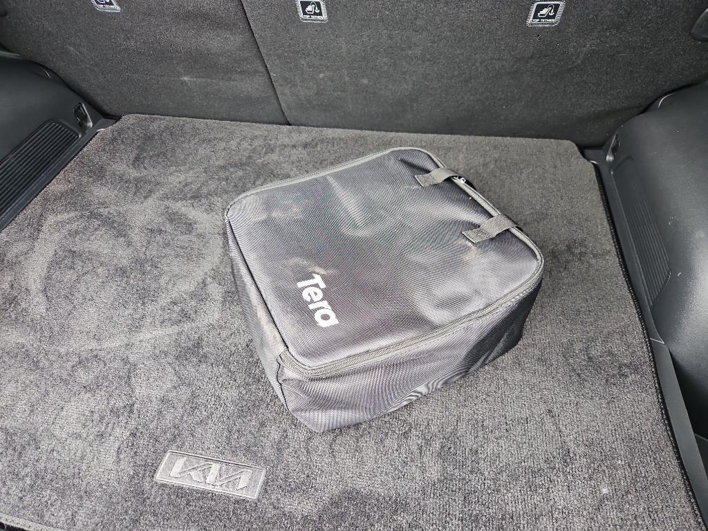 used 2024 Kia Niro EV car, priced at $28,998