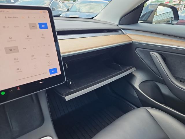 used 2022 Tesla Model 3 car, priced at $25,998