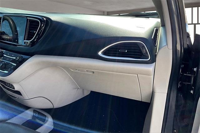 used 2023 Chrysler Pacifica car, priced at $22,643
