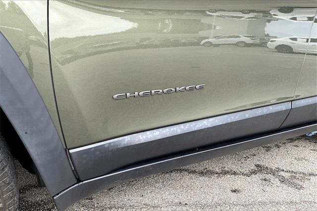used 2019 Jeep Cherokee car, priced at $18,315