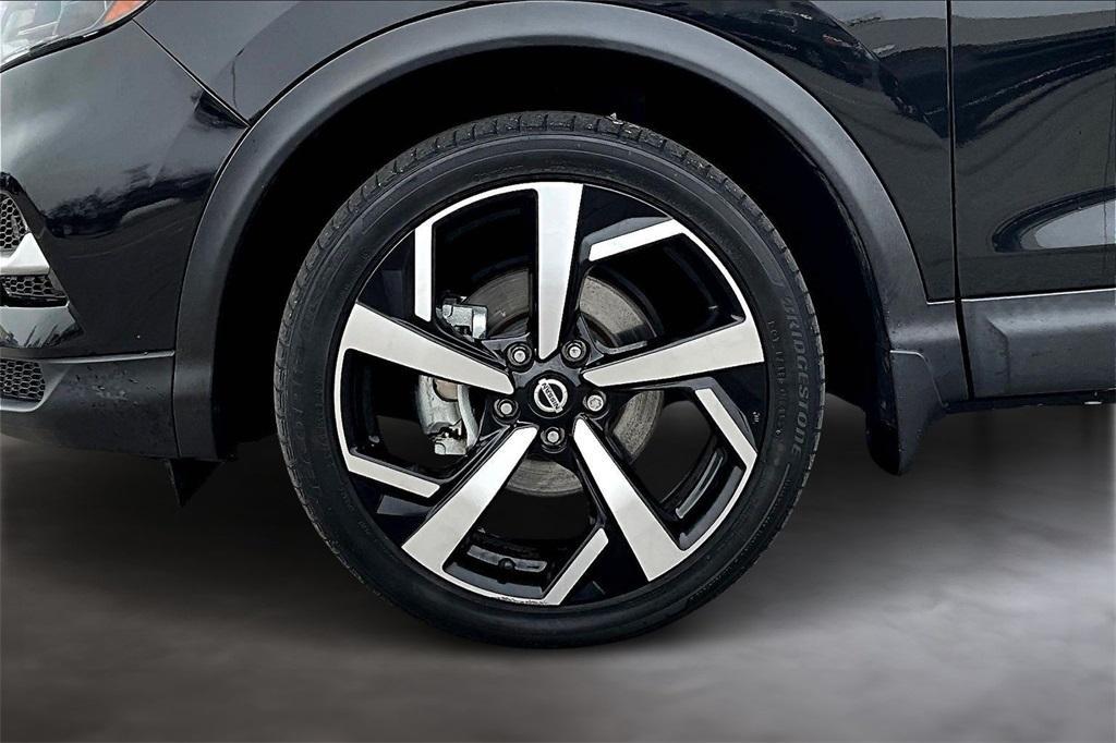 used 2022 Nissan Rogue Sport car, priced at $22,122