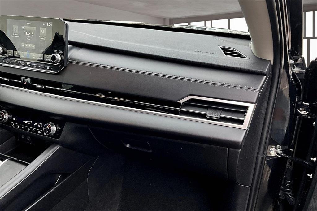 used 2023 Mitsubishi Outlander car, priced at $22,711