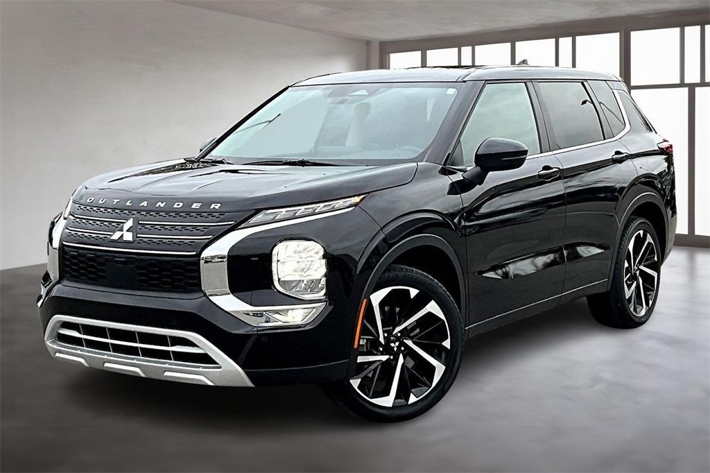 used 2023 Mitsubishi Outlander car, priced at $22,711