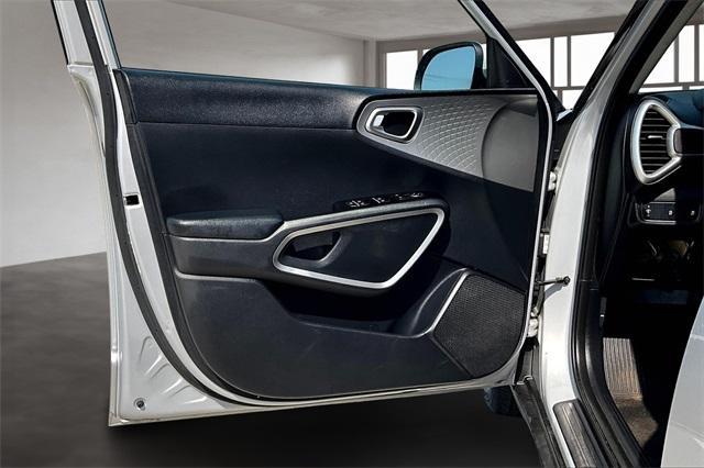 used 2021 Kia Soul car, priced at $13,456