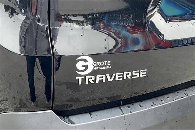 used 2020 Chevrolet Traverse car, priced at $20,020