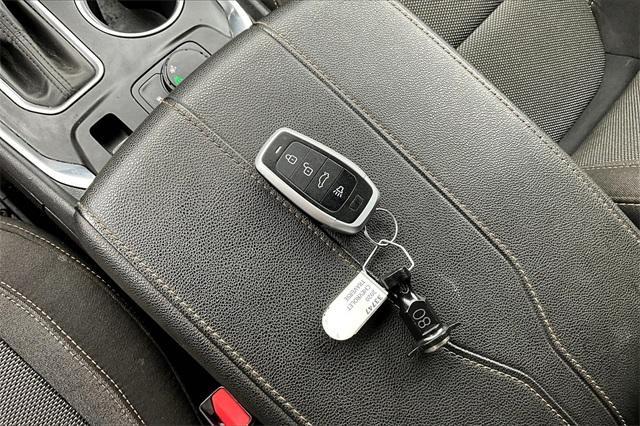 used 2020 Chevrolet Traverse car, priced at $20,020