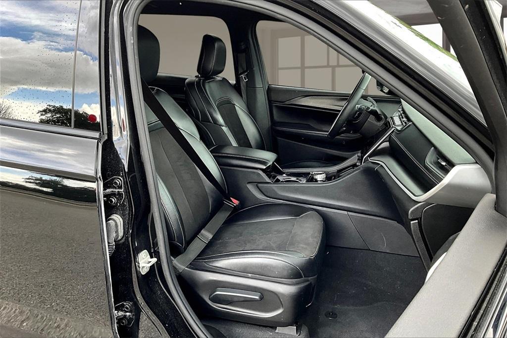 used 2023 Jeep Grand Cherokee L car, priced at $30,575