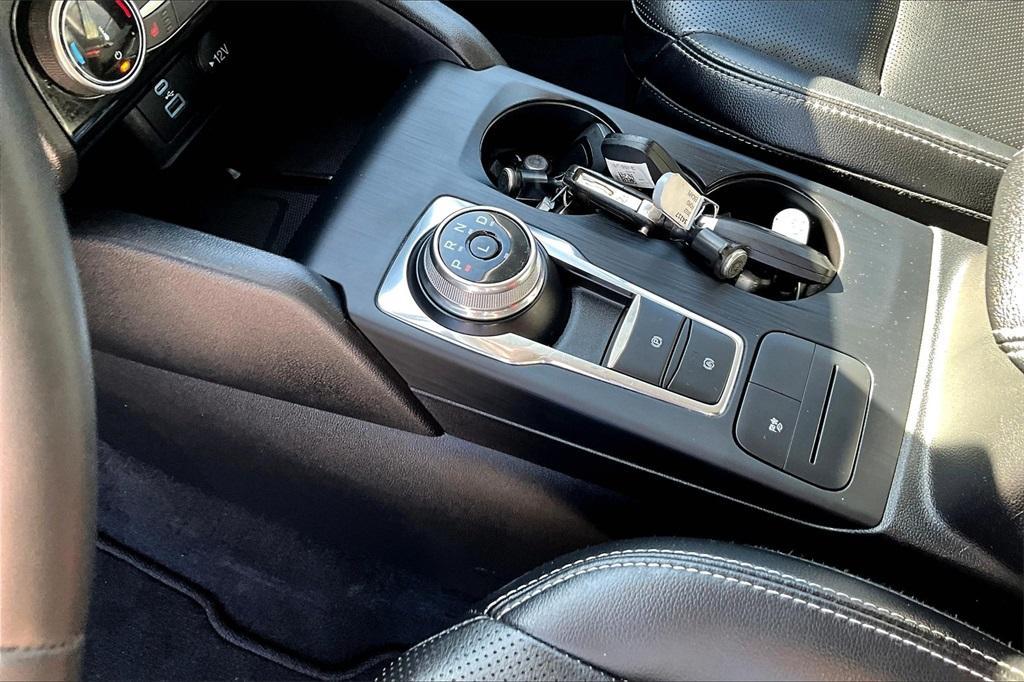 used 2022 Ford Escape car, priced at $21,363