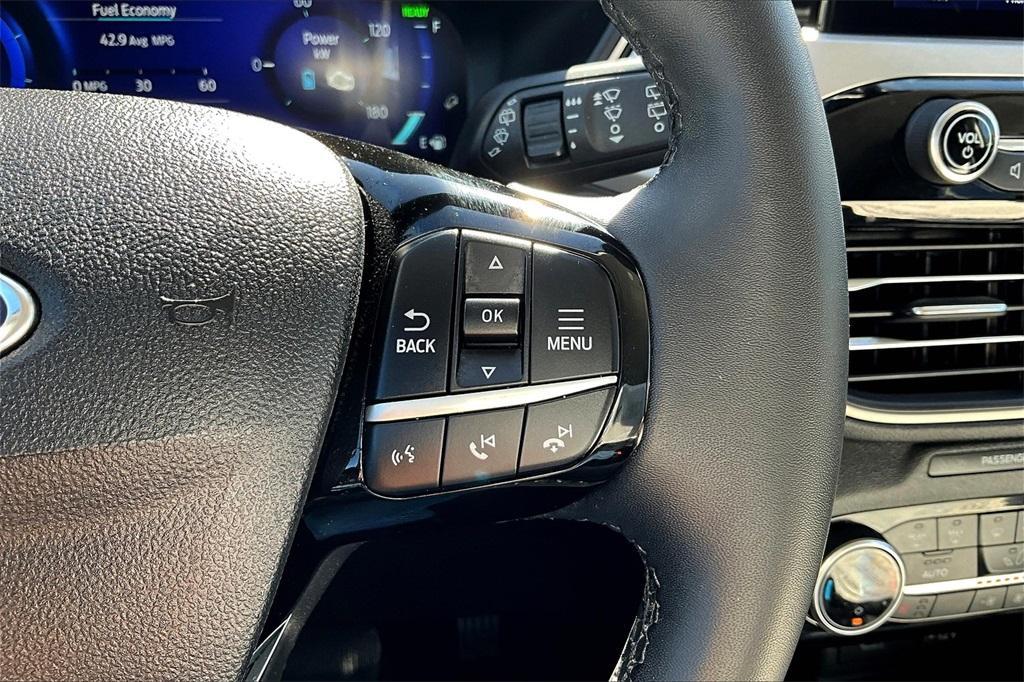 used 2022 Ford Escape car, priced at $21,363