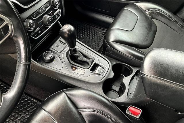 used 2019 Jeep Cherokee car, priced at $15,117