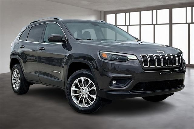 used 2019 Jeep Cherokee car, priced at $15,117