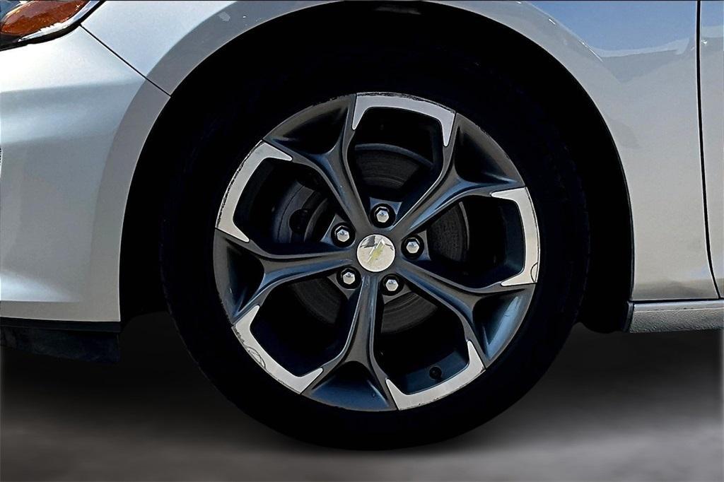 used 2020 Chevrolet Malibu car, priced at $16,435