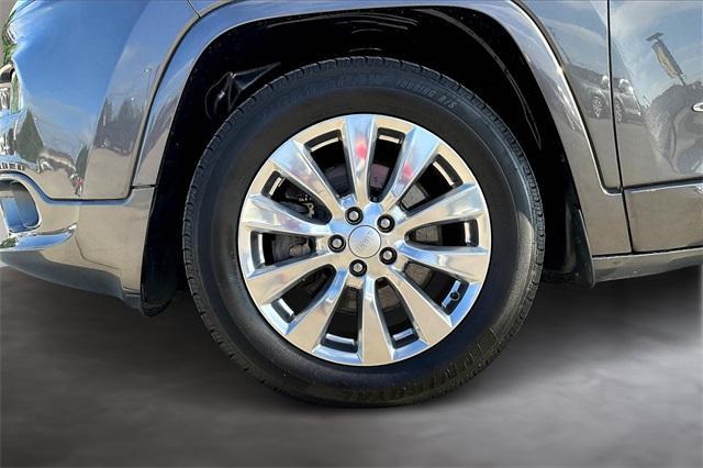 used 2018 Jeep Cherokee car, priced at $16,348