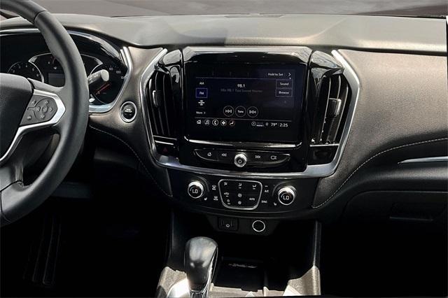 used 2022 Chevrolet Traverse car, priced at $25,110