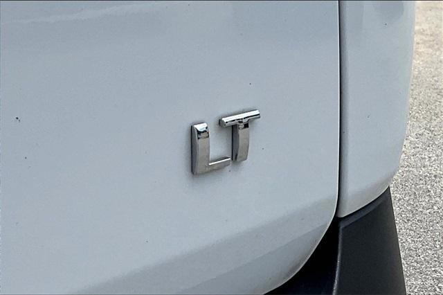 used 2022 Chevrolet Traverse car, priced at $25,110