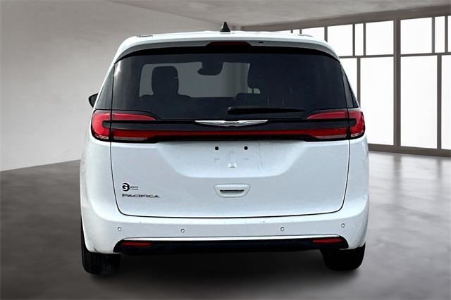 used 2023 Chrysler Pacifica car, priced at $23,426