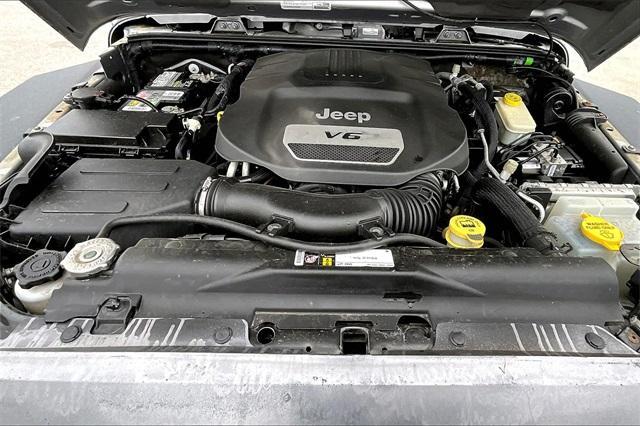 used 2015 Jeep Wrangler Unlimited car, priced at $19,993