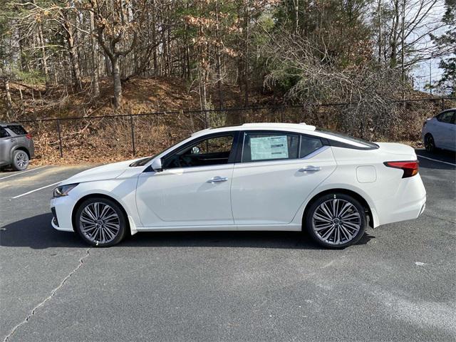 new 2025 Nissan Altima car, priced at $31,214