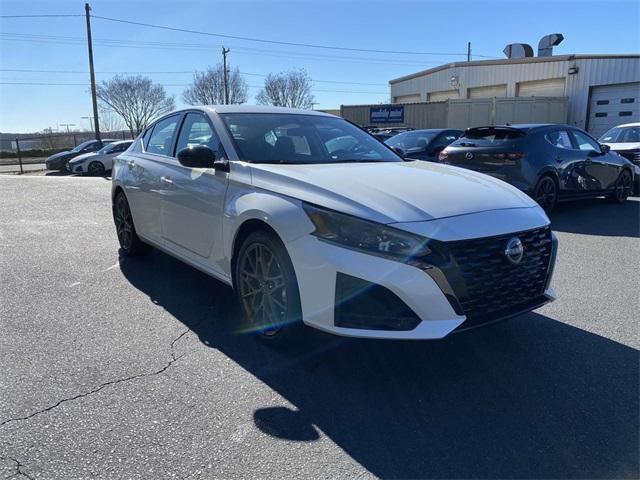 new 2025 Nissan Altima car, priced at $29,332