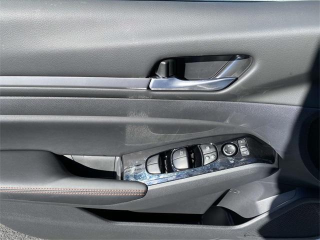 new 2025 Nissan Altima car, priced at $29,332
