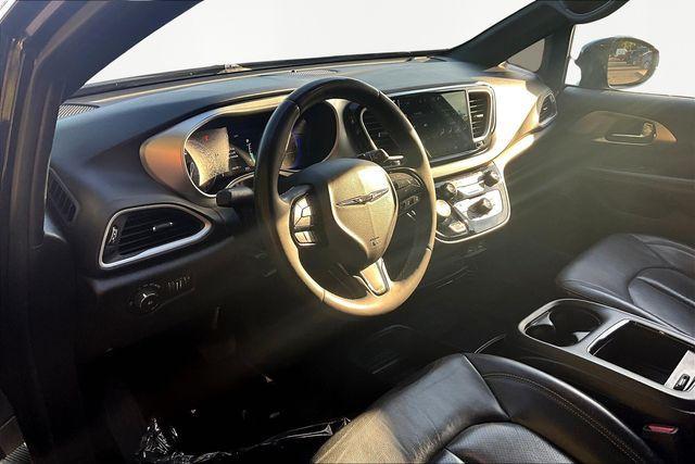 used 2022 Chrysler Pacifica car, priced at $17,619