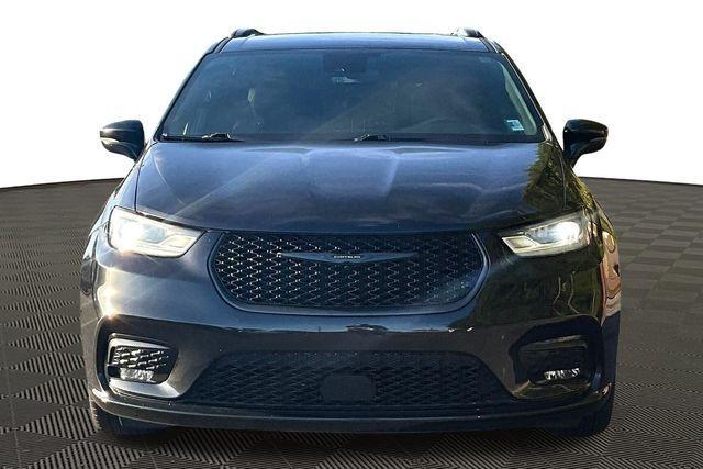used 2022 Chrysler Pacifica car, priced at $17,619