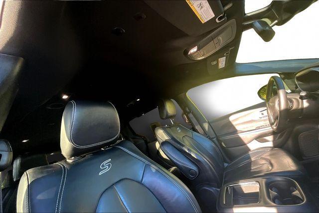 used 2022 Chrysler Pacifica car, priced at $17,619