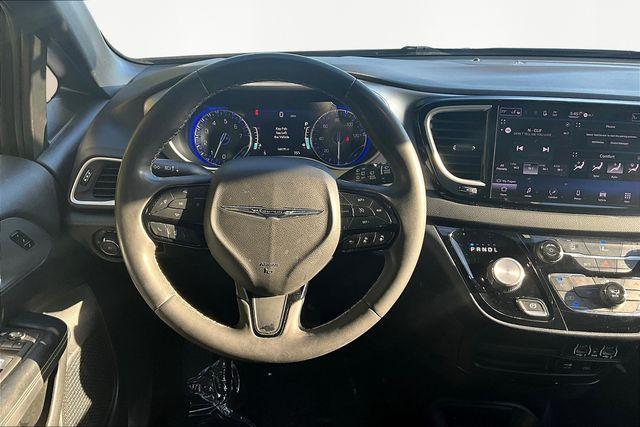 used 2022 Chrysler Pacifica car, priced at $17,619