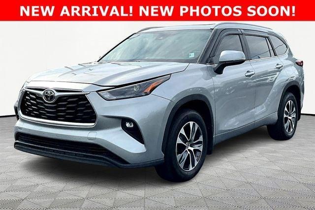 used 2023 Toyota Highlander car, priced at $34,960