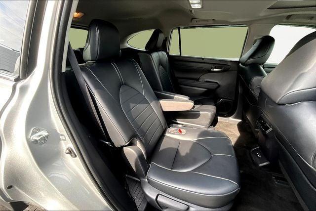 used 2023 Toyota Highlander car, priced at $34,960