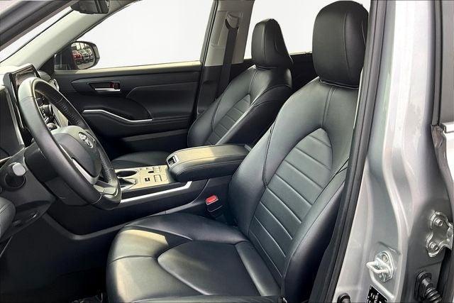 used 2023 Toyota Highlander car, priced at $34,960