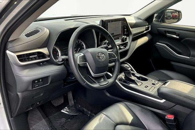 used 2023 Toyota Highlander car, priced at $34,960