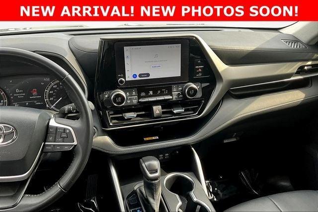 used 2023 Toyota Highlander car, priced at $34,960