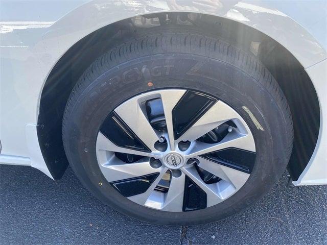 new 2025 Nissan Altima car, priced at $26,408