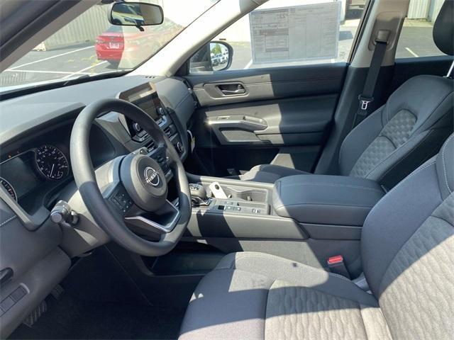 new 2025 Nissan Pathfinder car, priced at $35,243