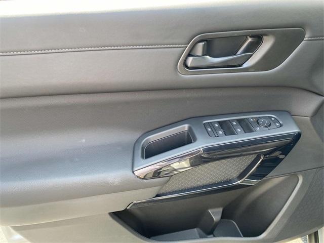 new 2025 Nissan Pathfinder car, priced at $35,243