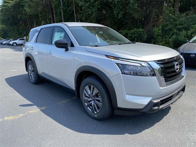 new 2025 Nissan Pathfinder car, priced at $35,243