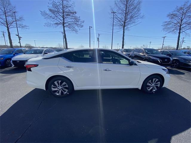 new 2025 Nissan Altima car, priced at $26,008