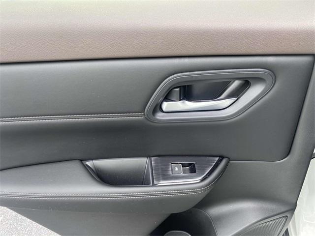 used 2023 Nissan Rogue car, priced at $25,093